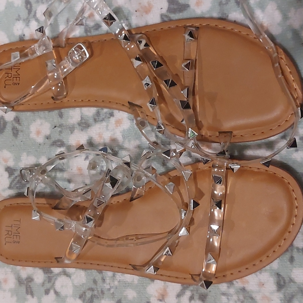 Sandles